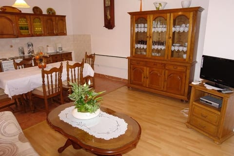 Apartments Nikolina - Unit 53045-61