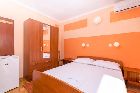 Rooms Dejana - Unit 207037-16