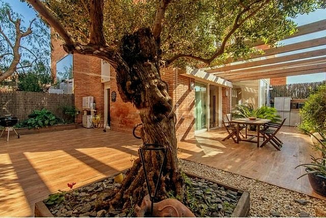 Bonito duplex con piscina en Barcelona y playa - Tiana
