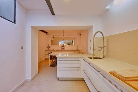 Casa de pueblo junto Barcelona Centro