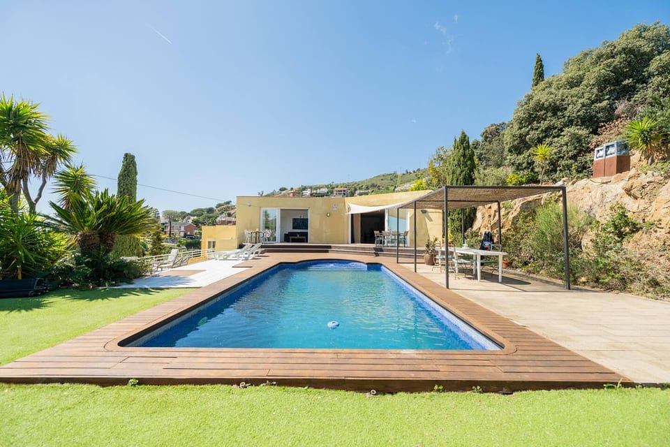 Casa Mediterrani & piscina junto  Barcelona - Alella