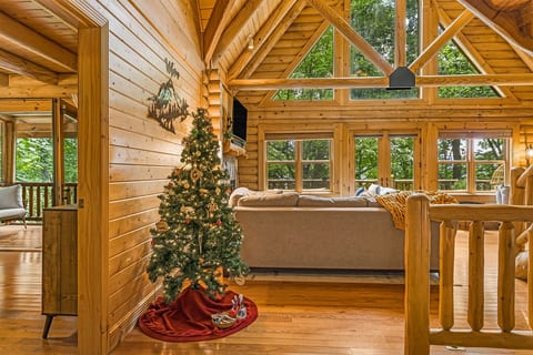 Feel the magic of the holidays in the mountains.