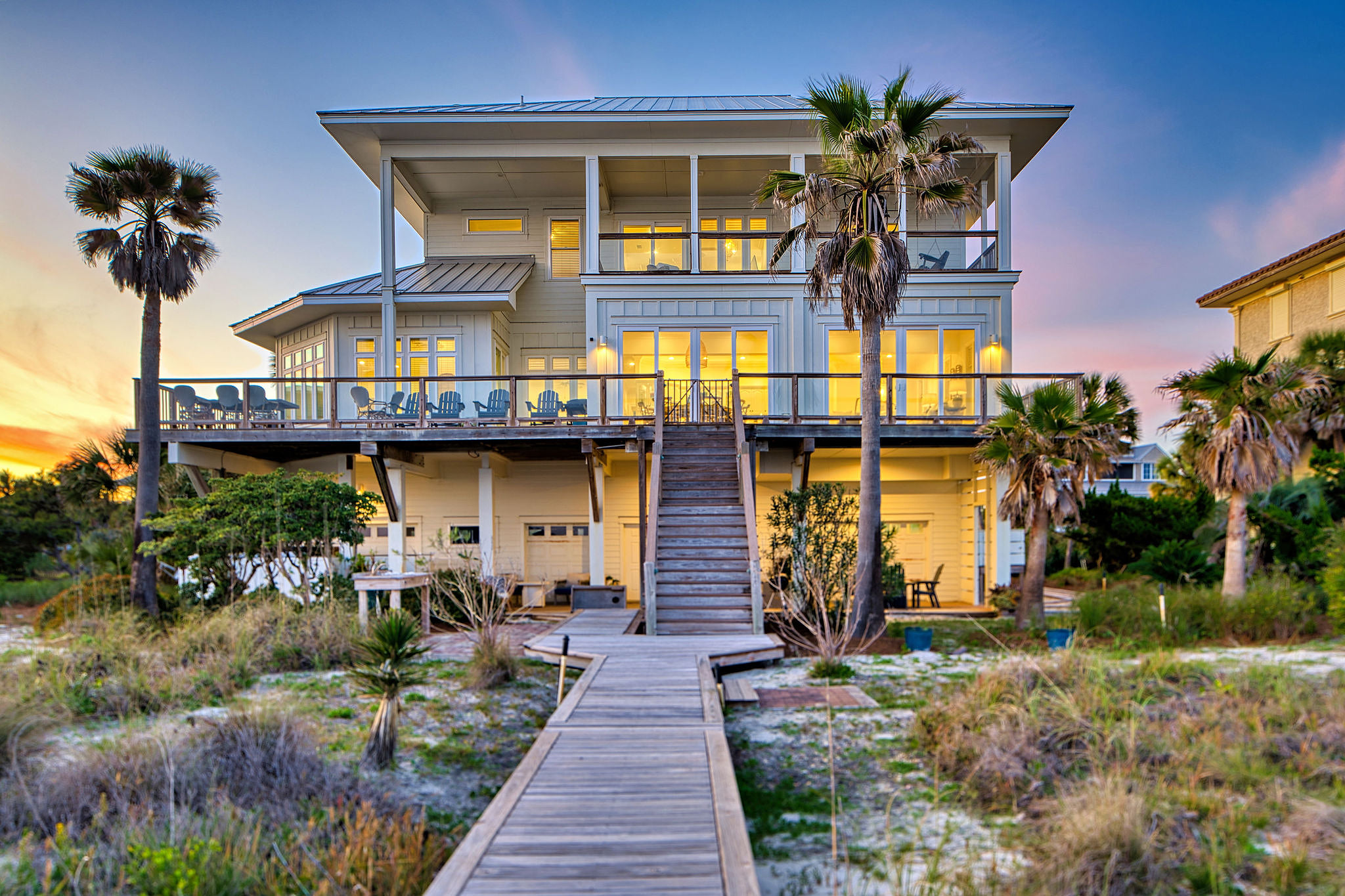 Island Treasure Your Beachfront Retreat