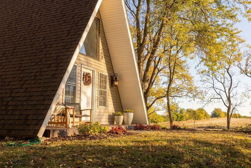 Hidden Grove is a magical place. A calm, resorative space great for relaxing, disconnecting from every day stresses and connecting with loved ones.