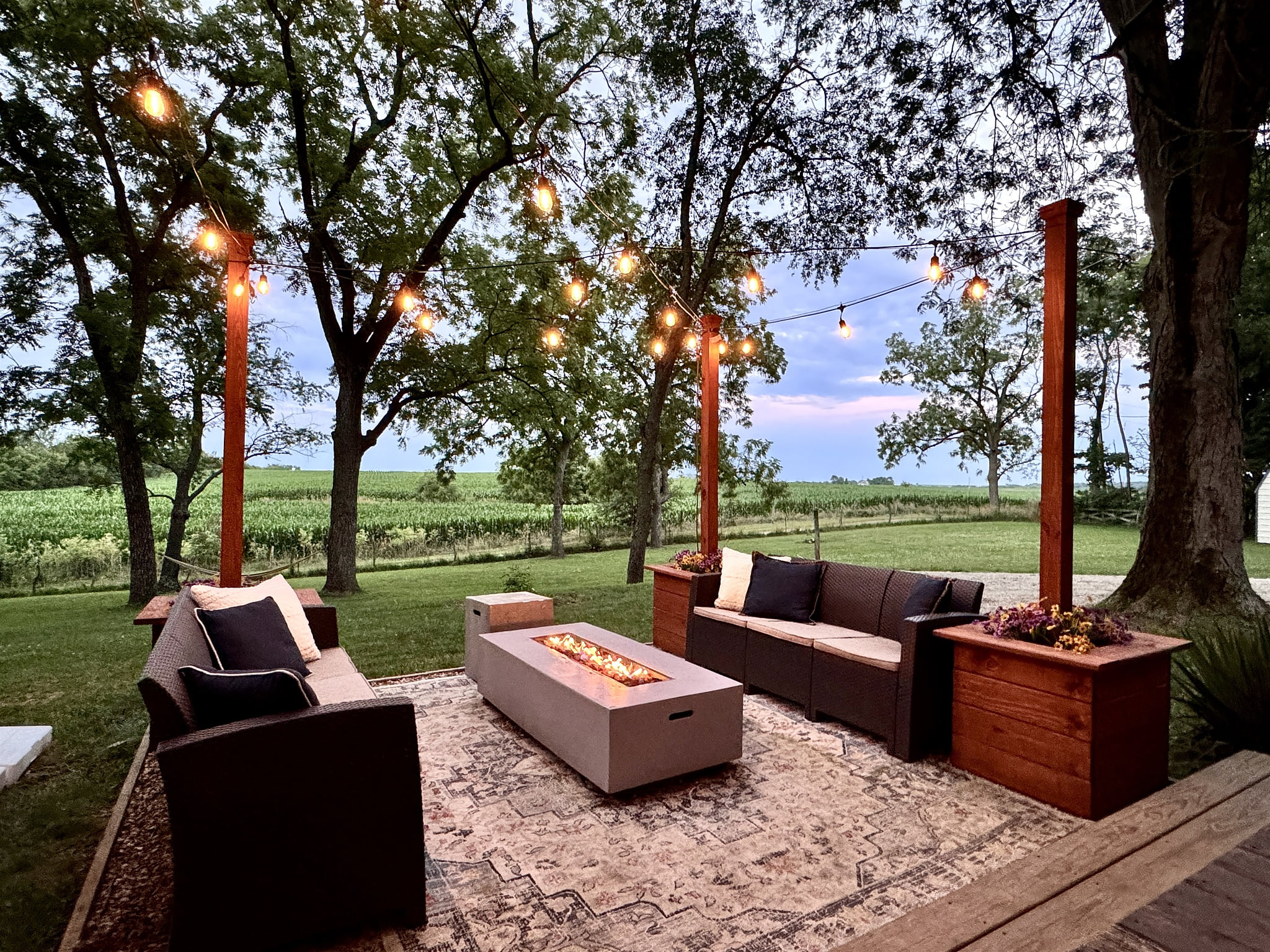 Fire table | Seating for 6