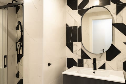 Forata Lofts, Room 2