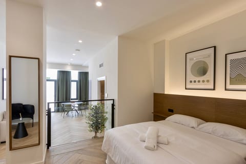 One Tower Loft 03