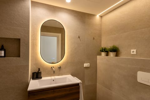 One Tower Loft 07