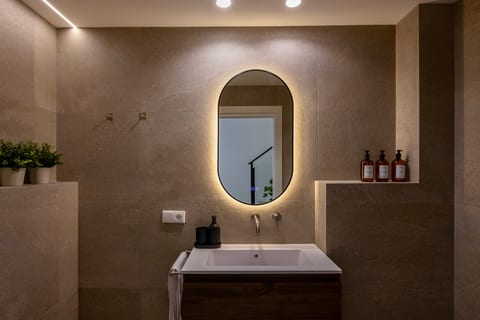 One Tower Loft 08