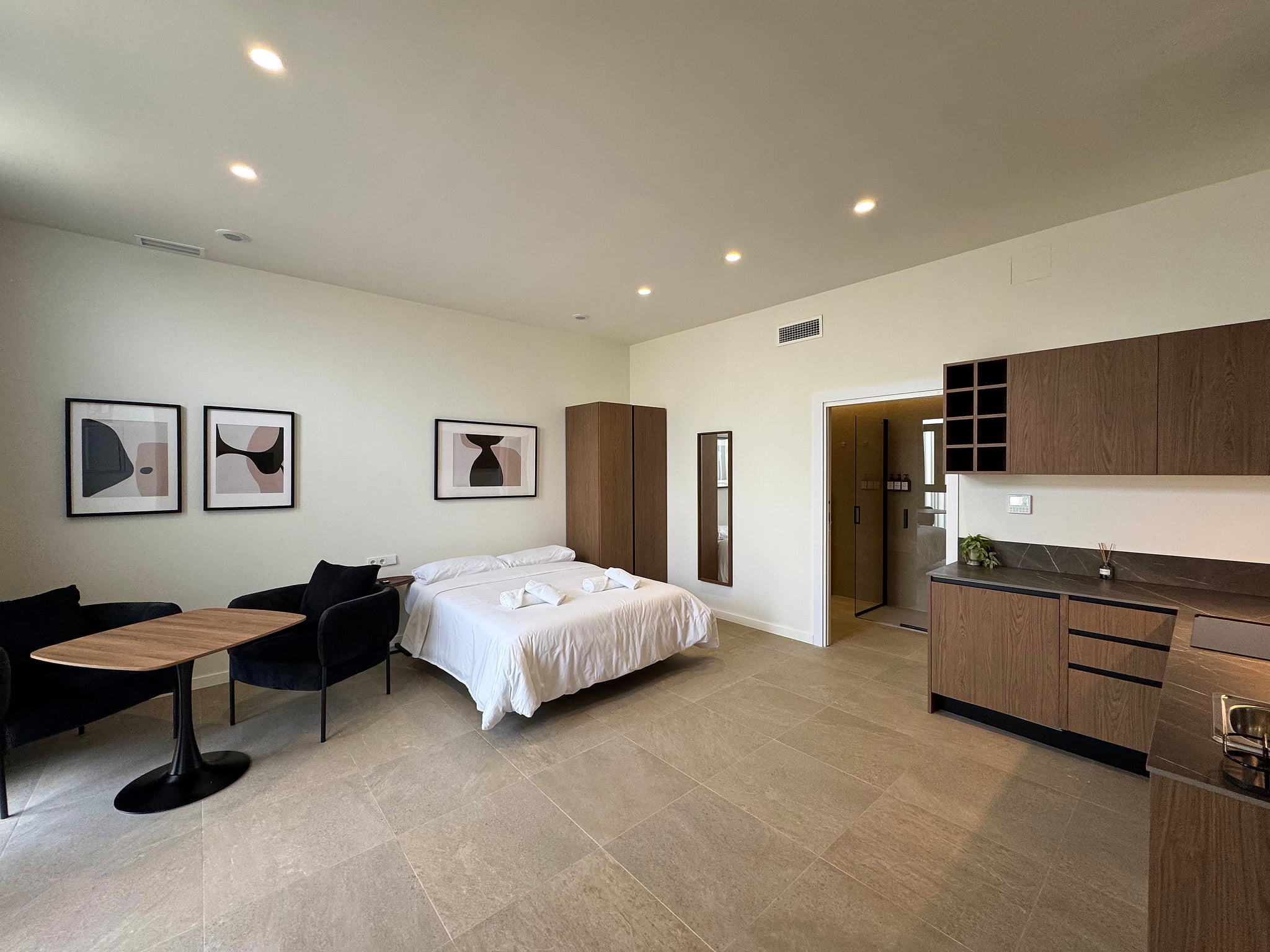 Plaza Tower - Apartamento -01