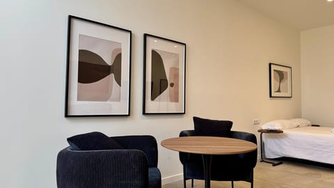 Plaza Tower Loft 03