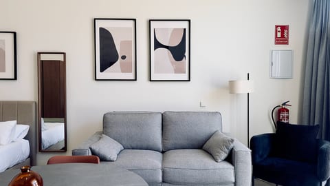 Plaza Tower Loft 10