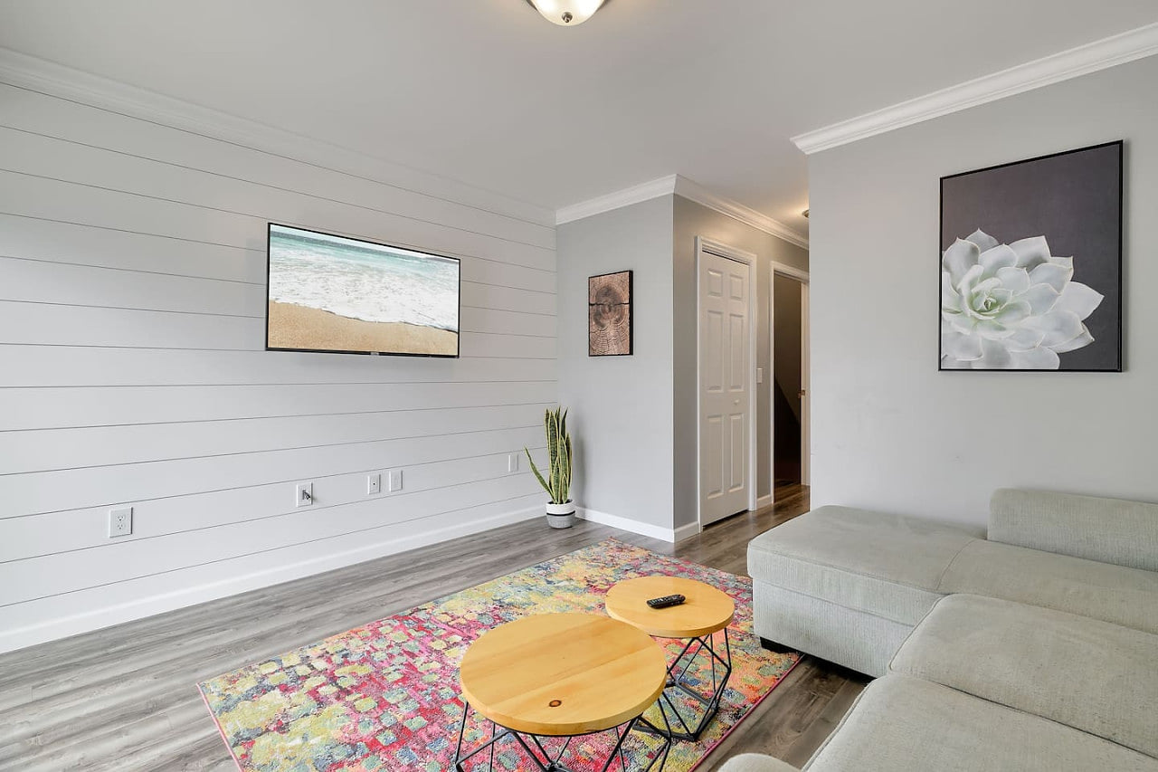 Vacation & Entertainment: 2 BD Game Room Retreat