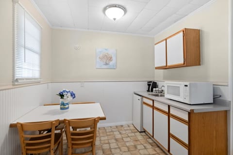 Ground-Floor Studio w/ 2 King Beds & Kitchenette (103)