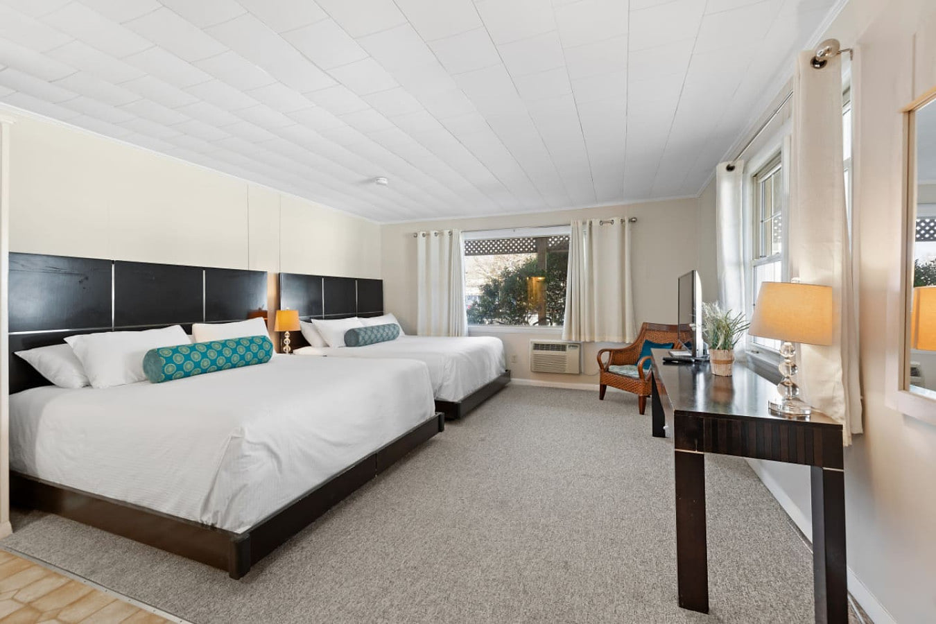 Ground-Floor Studio w/ 2 King Beds & Kitchenette (103)