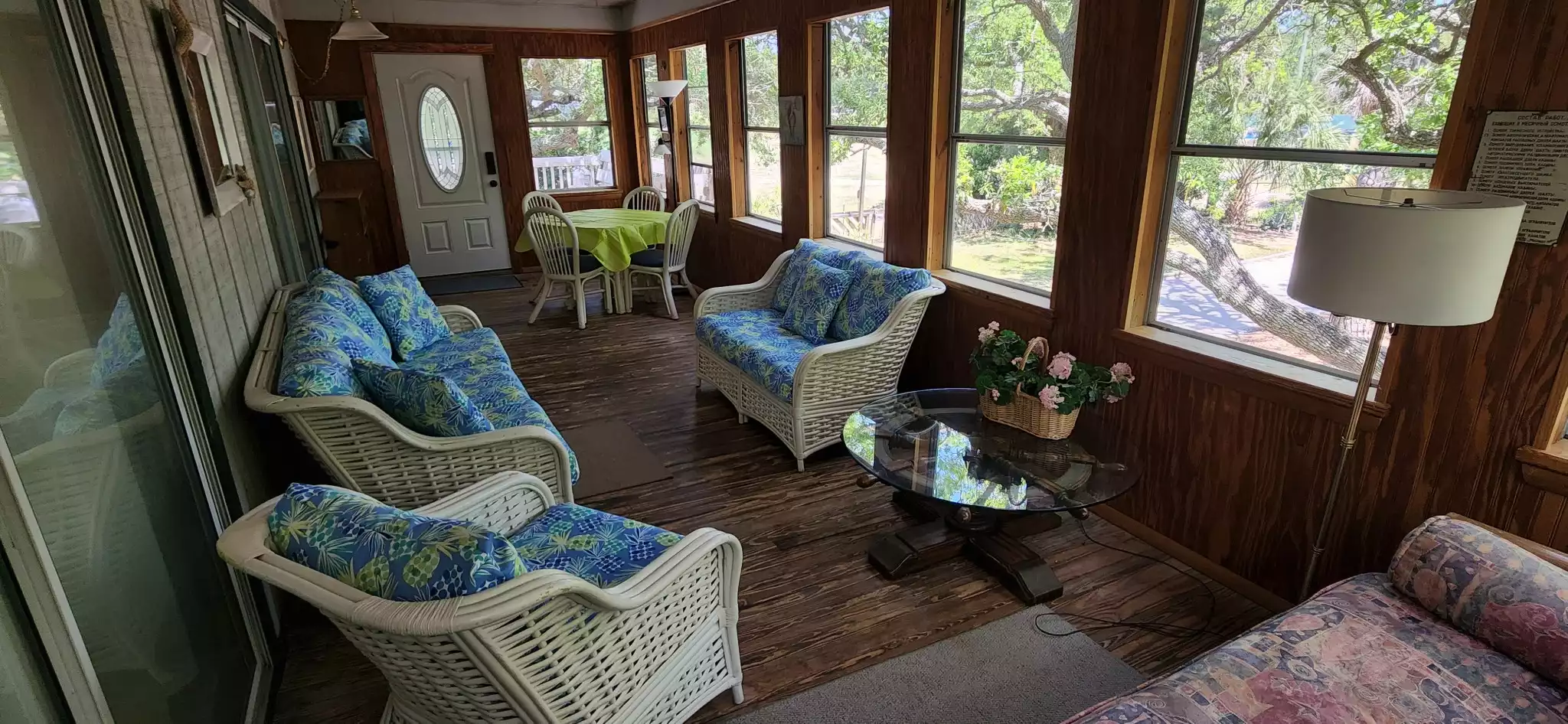 There are glass-topped tables in this house, but it is a very heavy glass. However, toddlers do need supervision. - Secluded, Spacious Edisto Beach Walk Home Chaika - Edisto Beach