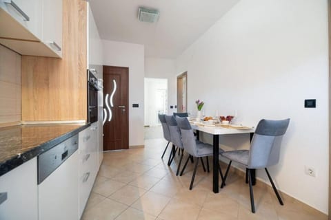 Apartment Rogoznica's Hidden Gem - Unit 378117-13