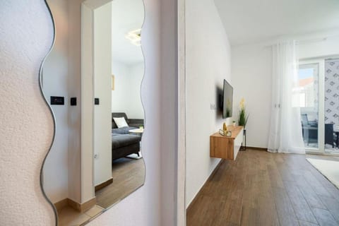 Apartment Rogoznica's Hidden Gem - Unit 378117-13