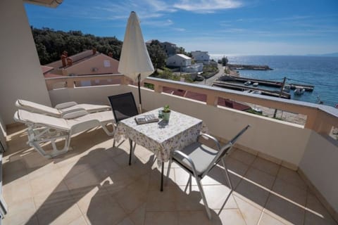 Apartments Beachfront Jakišnica - Unit 378145-13