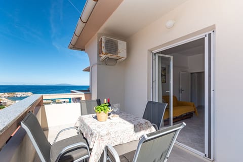 Apartments Beachfront Jakišnica - Unit 378146-13