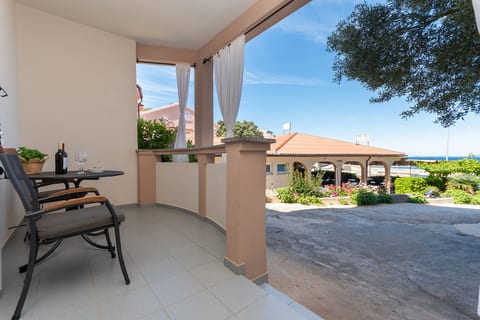 Apartments Beachfront Jakišnica - Unit 378152-13