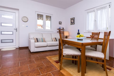 House Holiday House - Unit 378159-13