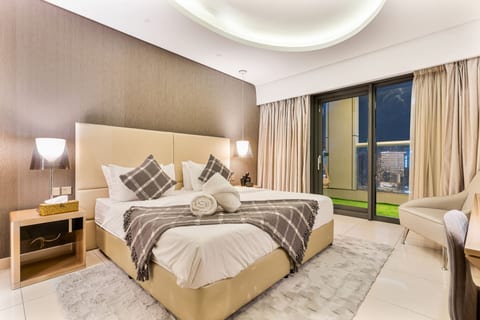 Stylish 1BR in Business Bay | Burj Khalifa View