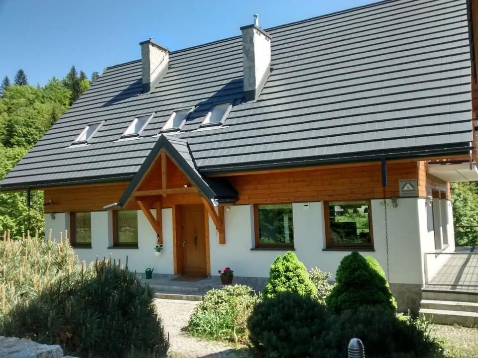 in den Bergen, Villa mit Panoramaterrasse - Zwardoń