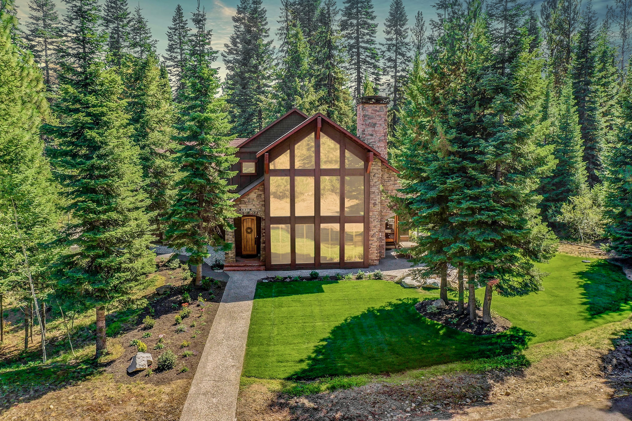 Nestled in the woods, luxury awaits!