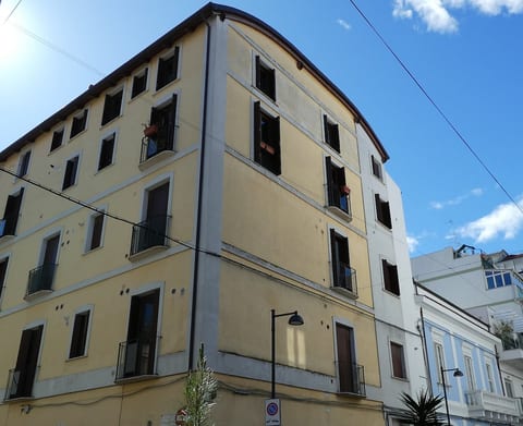 apartment on the first floor with elevator, located in the city center