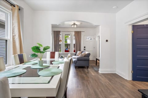 4BR Home in Little Italy | Free Garage Parking