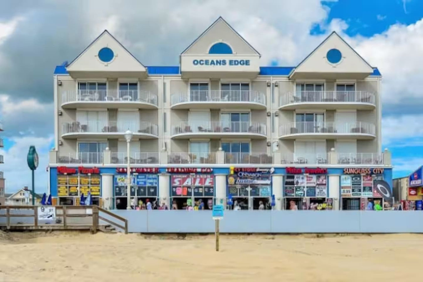 Oceans Edge 503 Book (3) or more nights in May, Get (1) extra night FREE
