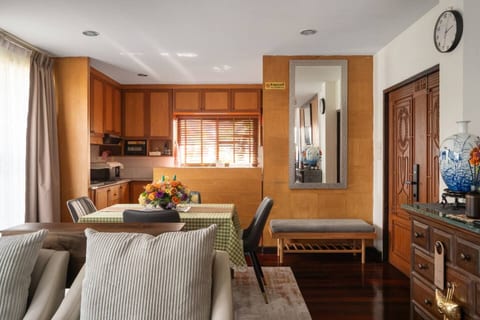 Cozy Family House • Classic Style • Near BTS