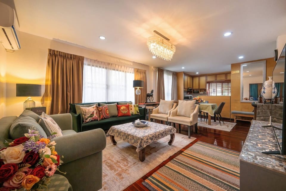 Cozy Family House • Classic Style • Near BTS - Watthana