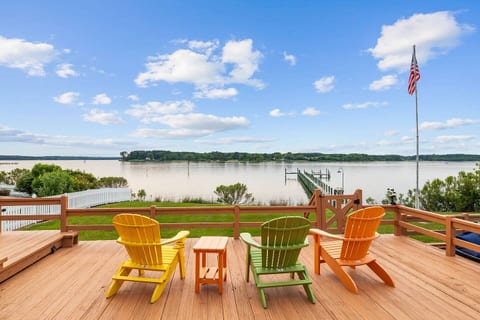 Bayfront Oasis | Heated Pool, HotTub & Playground