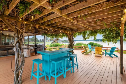 Bayfront Oasis | Heated Pool, HotTub & Playground