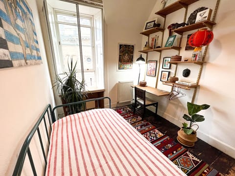 Small bedroom with trundle bed