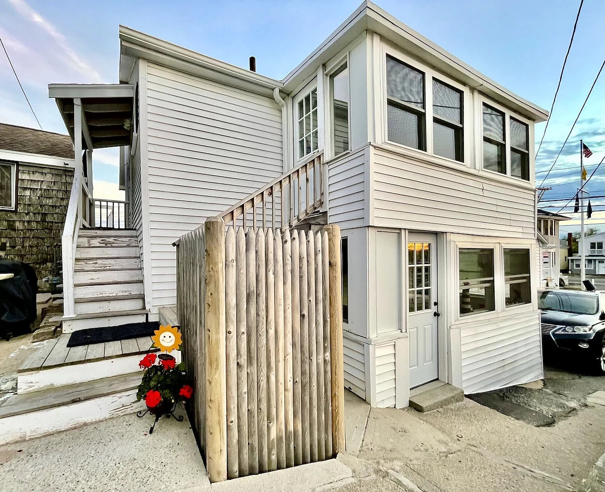 Sea La Vie - Multifamily Home image 1