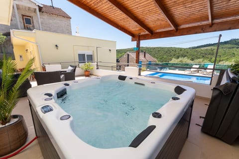 Apartment Neda with Jacuzzi - Unit 378171-13