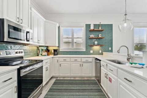 Sandborne Pool Oasis | Steps to Private Beach!