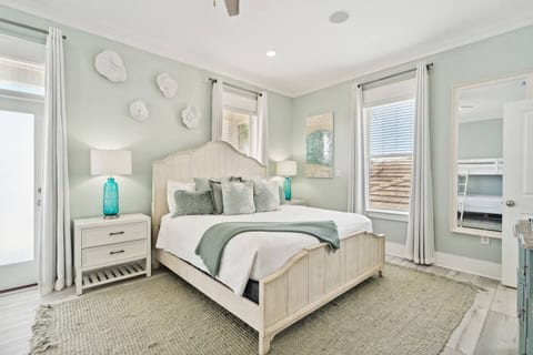 Sandborne Pool Oasis | Steps to Private Beach!