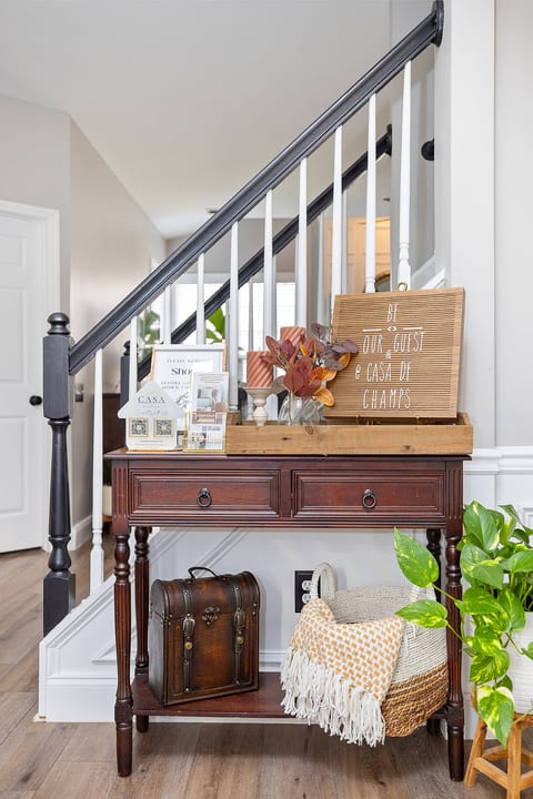 Warmest Welcome (entryway)