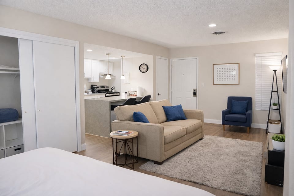King Bed*Extensive Cleaning Protocol*Self Check-In - Salt Lake City