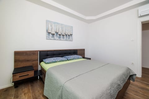 Apartments Maja - Unit 378179-13
