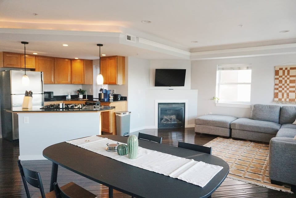 Modern Downtown Apartment • Walk to Restaurants - Salt Lake City