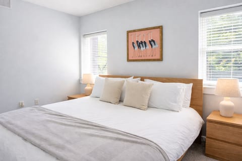 Bright & Cozy 1BR – Walk to Downtown SLC
