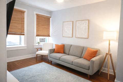 Beautiful 1 Bdrm • Historical • Downtown