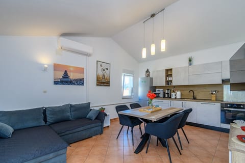 Apartments Angela - Unit 378181-13