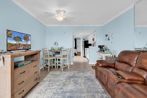 Romantic Getaway: Bluewater Resort 1410