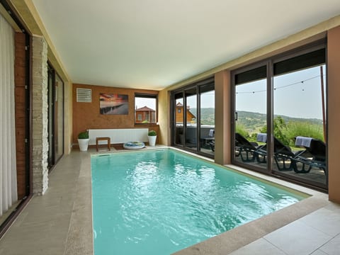 Pool Indoor